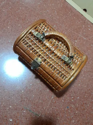 Bolso o joyero de mimbre vintage