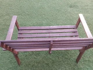 Banco de jardín de madera