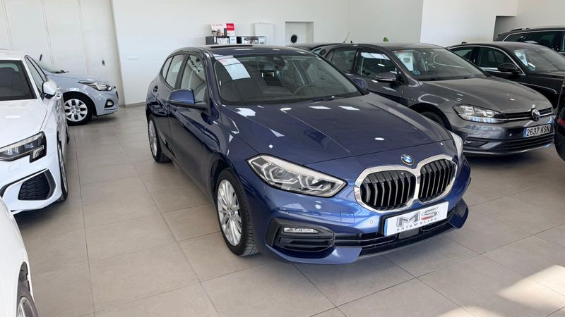 BMW Serie 1 2020, foto 4
