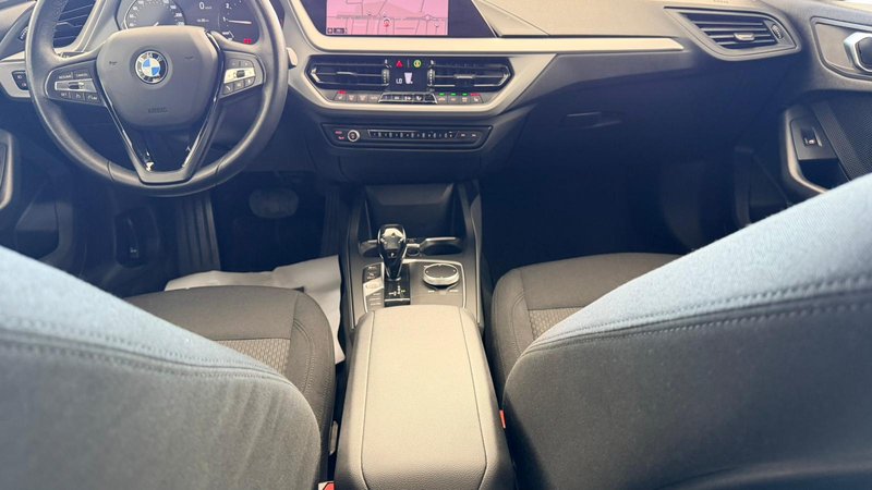 BMW Serie 1 2020, foto 31