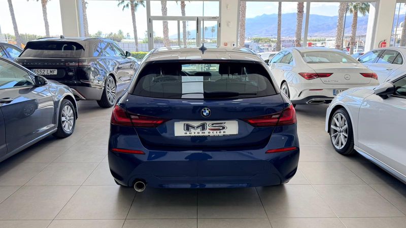 BMW Serie 1 2020, foto 48