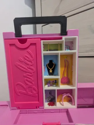 Armario Barbie Fashionista Maletín