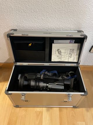 Videocámara Sony DCR-VX2100E