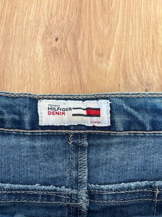 Falda vaquera Tommy Hilfiger midi