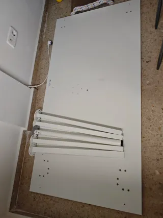 Tablero escritorio + patas Ikea blanco