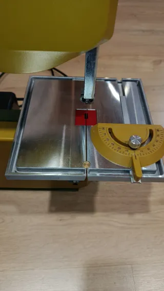 Sierra de cinta Marca Proxxon