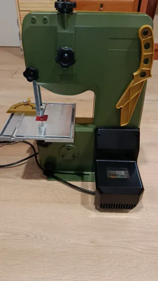 Sierra de cinta Marca Proxxon