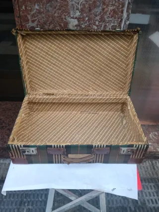Maleta Vintage Cuadros Marrón y Verde