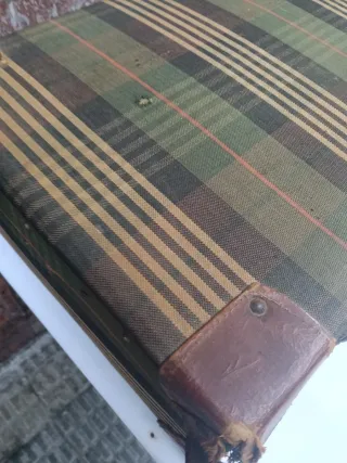 Maleta Vintage Cuadros Marrón y Verde