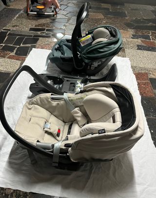 2 Seggiolini Auto Inglesina Darwin i-Size + 1 Isofix