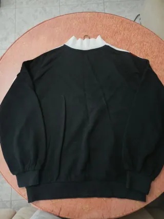 Sudadera negra green coast