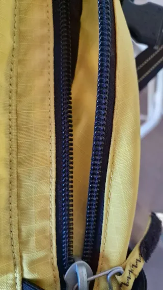 Mochila Salomon X-Hiking Negra y Amarilla