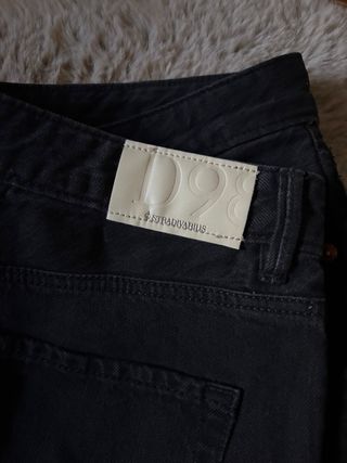Pantalones negros Stradivarius D98