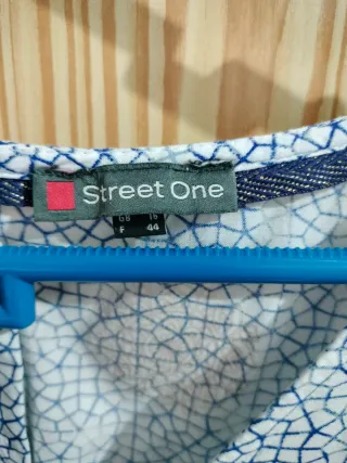 Blusa estampada talla 42