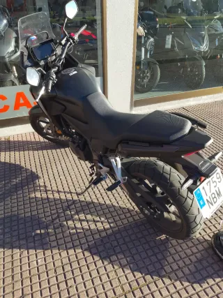 Honda NX500 Adventure Moto Negra