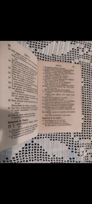 Libro biblico antiguo,de casi 100 años