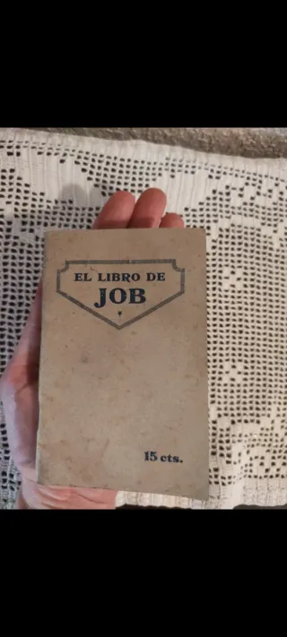 Libro biblico antiguo,de casi 100 años