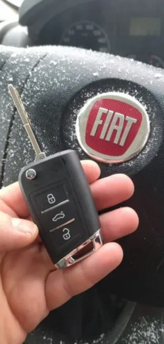 Vendo llave para tu coche desde 30€ ya sincronizad