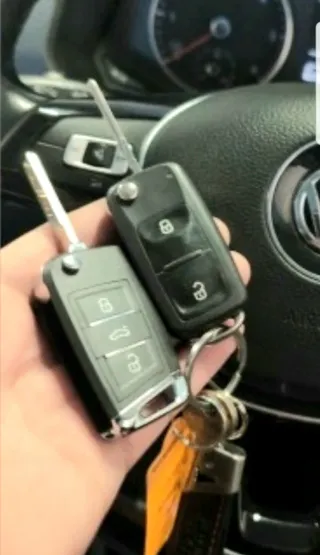 Vendo llave para tu coche desde 30€ ya sincronizad