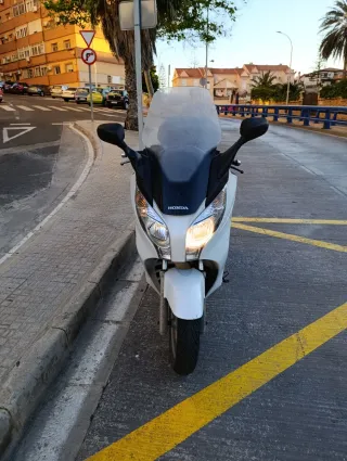 Honda Spacy 125cc Maxi Scooter Blanca