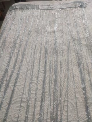 Cortina plateada decorativa