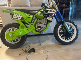 Moto Eléctrica Infantil Kawasaki 100