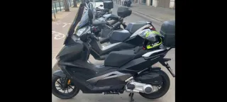 Keeway Vieste 300cc Negro Motor origen Piaggio.