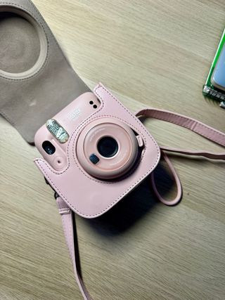 Pack Cámara Instax Mini 11 Rosa + Funda + 10 films