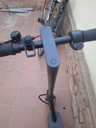 Patinete Eléctrico ZWheel Negro y Rojo