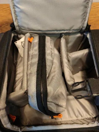 Mochila Lowepro DSLR Video Fastpack 15 AW