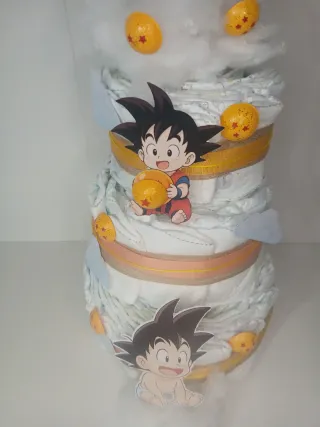 Tarta de pañales temática Bola de Dragón