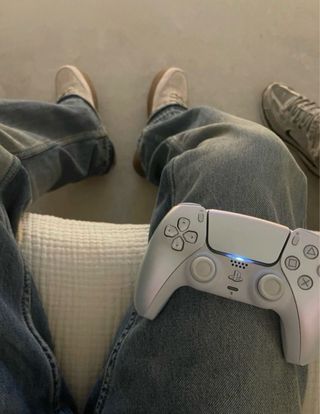 PlayStation 5 + mando