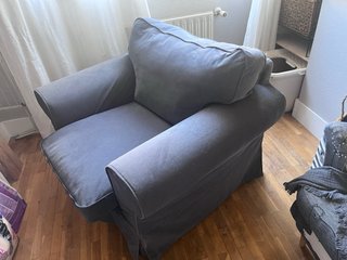 Sillón Ektorp Hakebo gris oscuro