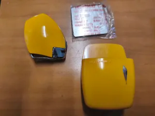 Encendedor Flaminaire Car a gas antiguo y linterna