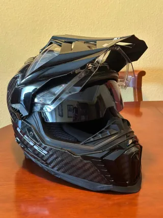Casco LS2 MX701 Explorer Carbon Forged. Negro