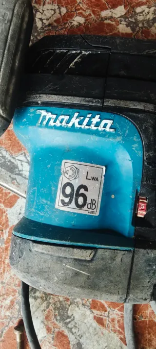 Martillo demoledor Makita