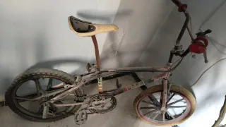 Bicicleta BMX antigua