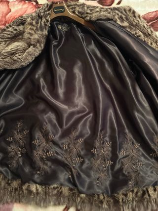 Abrigo de piel auténtica