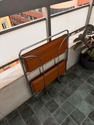 Mesita camarera madera y metal