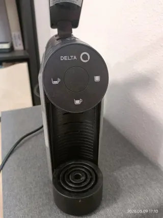 Cafetera de cápsulas Delta