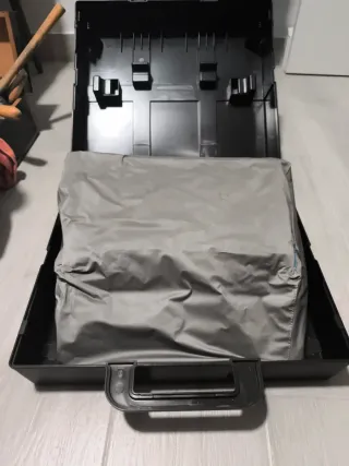 Máquina de escribir Olivetti Studio 46 azul
