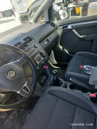 Volkswagen Touran 2012 2.0l 140cv 7place