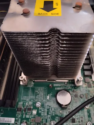 Servidor HP ProLiant ML330 G6