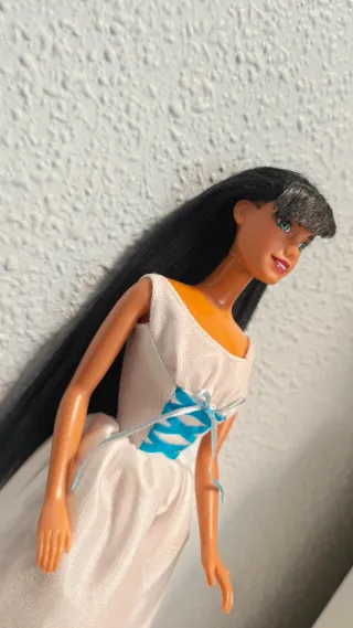 Muñeca Esmeralda Princesa Disney