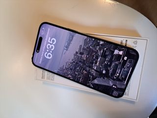 iPhone 14 Pro Max Negro/Morado Como Nuevo
