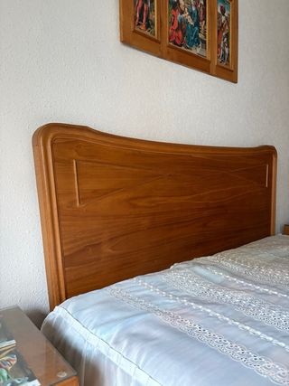 Cabecero de madera completo para cama de 1,35m