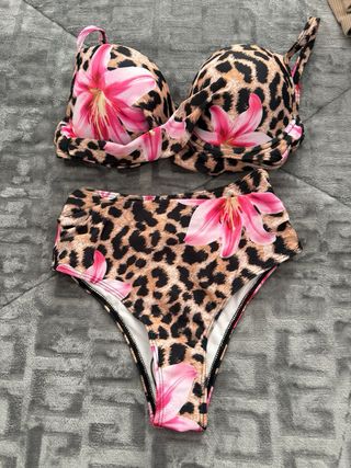 Bikini estampado leopardo (CADA UNO 6€)