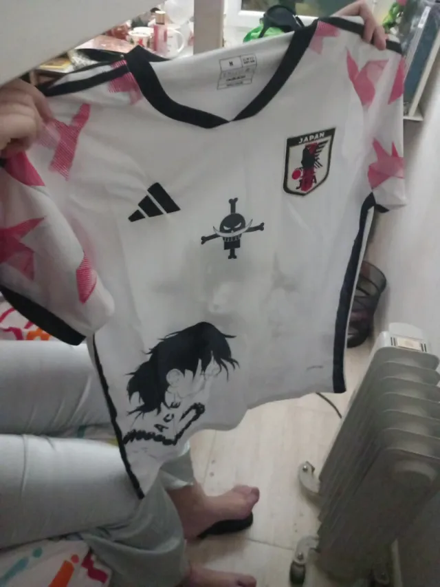 Camisetas Adidas x One Piece Japão