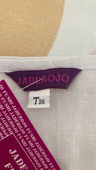 Top blanco con estampado floral