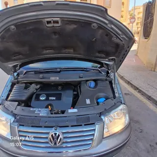 Volkswagen charan 2005